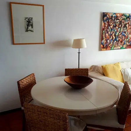Apartment Cliff *
